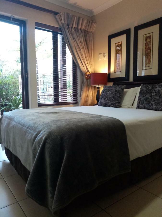 No66 Sandton Lodge Johannesburgo Exterior foto